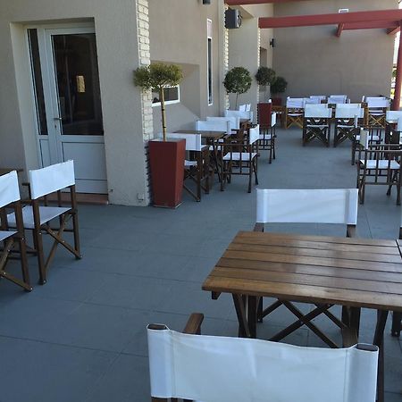 Hotel Euzko Alkartasuna Macachín Εξωτερικό φωτογραφία