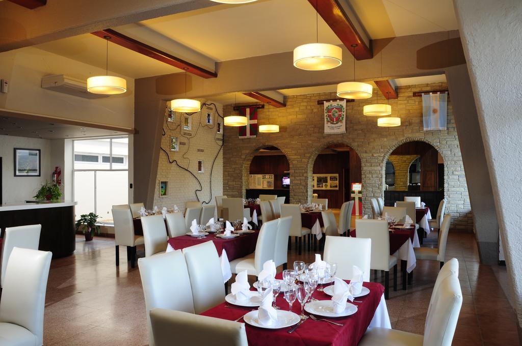Hotel Euzko Alkartasuna Macachín Εξωτερικό φωτογραφία