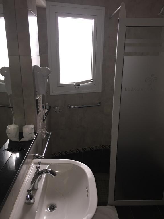 Hotel Euzko Alkartasuna Macachín Εξωτερικό φωτογραφία